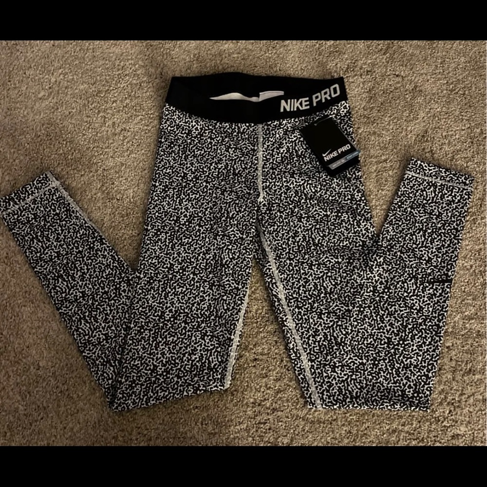 Brand New Nike Leggins!
